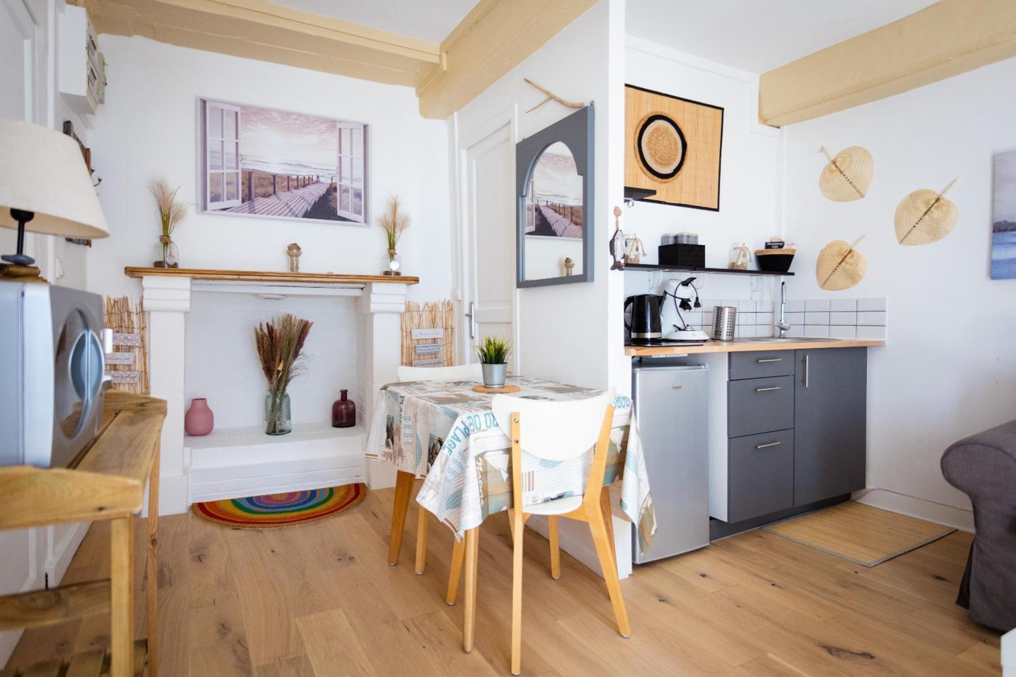 La Villa Au Petit Bonheur องเฟลอร์ ภายนอก รูปภาพ